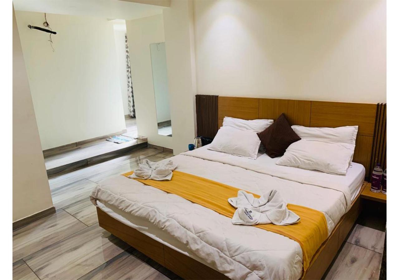 Shree Murlidhar Guest House Surat Exterior photo